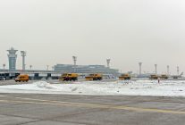 
La Direction générale de l’aviation civile (DGAC) a demandé aux compagnies aériennes de réduire leur programme de vols de 