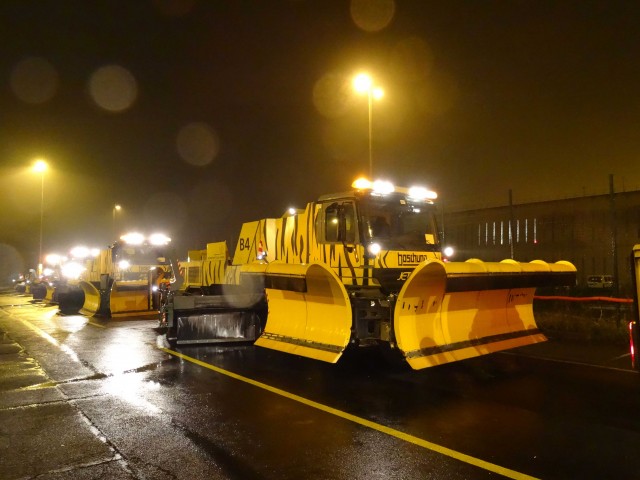 air-journal-deneigement-deneigeuse-adp-roissy-cdg-2