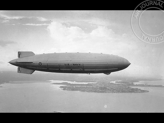 Le 4 avril 1933 dans le ciel : Un ballon à l’eau !