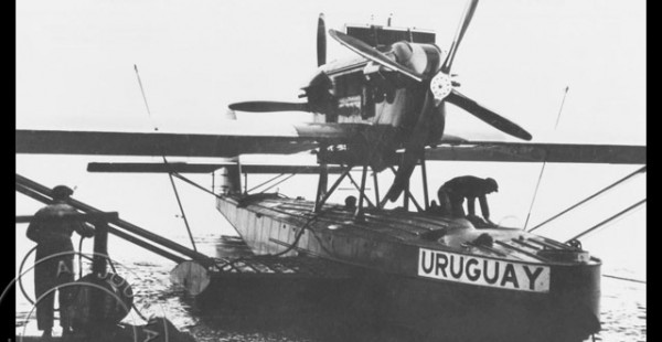 
Histoire de l’aviation – 5 mars 1927. Qu’est devenu l’équipage de l’hydravion   Uruguay » qui s’était lancé d