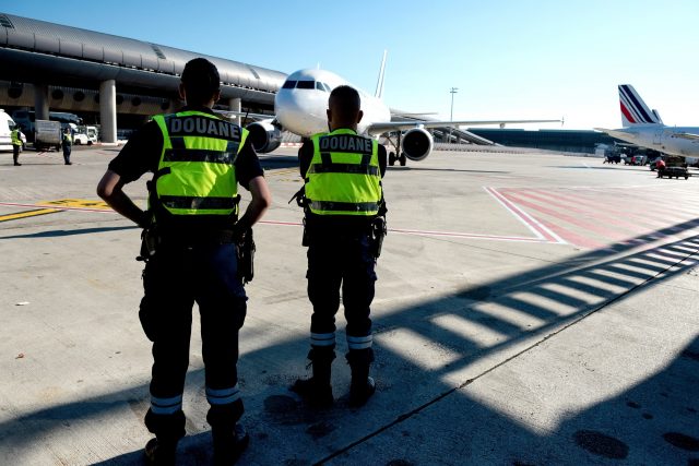 Paris-CDG : une douanière blessée par balle par une trafiquante de drogue 11 Air Journal