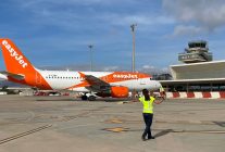 
Une quarantaine de vols easyJet au départ de la France doivent être annulés samedi 15 août en raison d’une grève des hôte