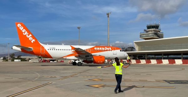 
Une quarantaine de vols easyJet au départ de la France doivent être annulés samedi 15 août en raison d’une grève des hôte