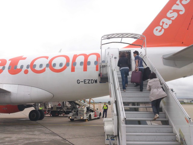 easyJet propose désormais l’option coupe-file à Nantes et Lille 1 Air Journal easyJet propose désormais l’option coupe-file à Nantes et Lille 1 Air Journal