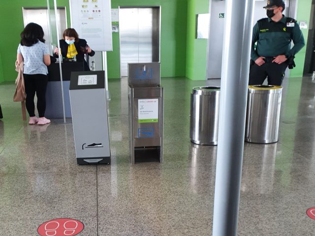 Fait divers : 16 employés de l’aéroport de Madrid arrêtés pour des vols dans des bagages enregistrés 1 Air Journal