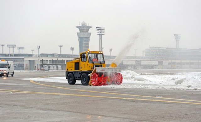 air-journal engins fraise a neide maintenance deneigement aeroport adp neige hiver