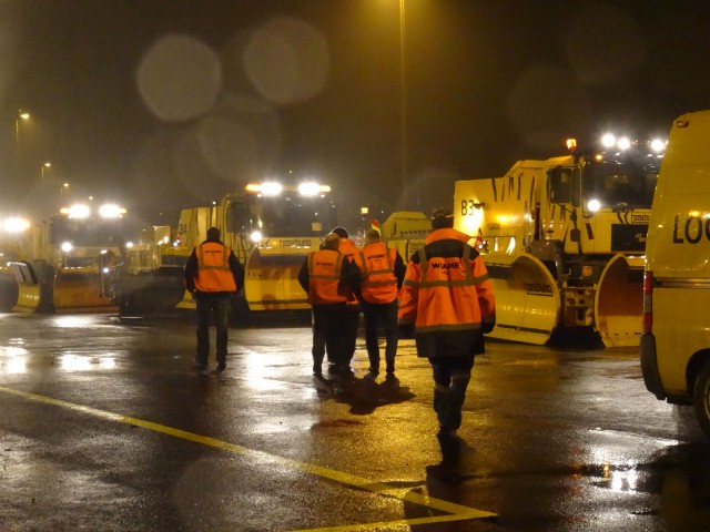 air-journal-engins-maintenance-deneigement-aeroport-adp-neige-hiver5