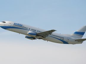 Un vol direct transportant des touristes britanniques depuis le Royaume-Uni a atterri jeudi à l aéroport Charm el-Cheikh, en Egy