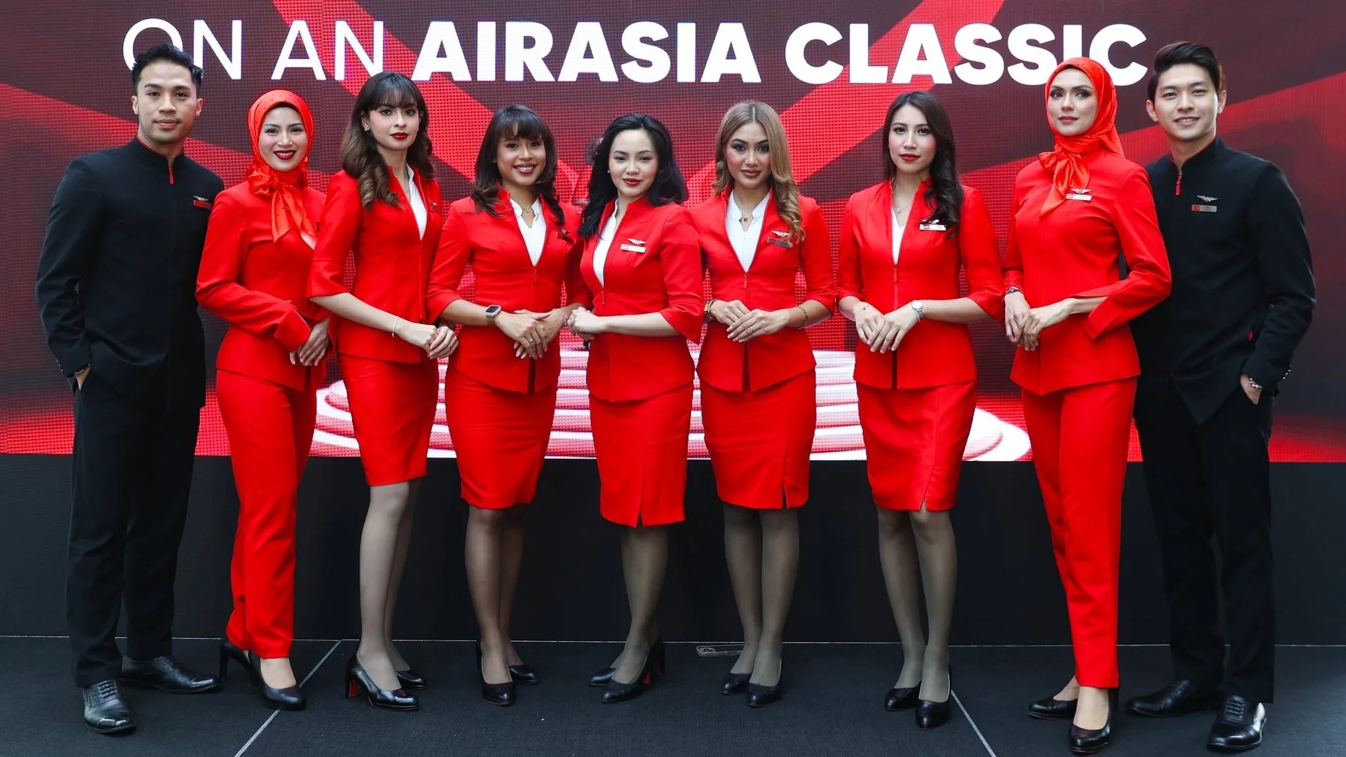 AirAsia autorise le hijab en cabine et adapte son uniforme pour ses hôtesses musulmanes 1 Air Journal
