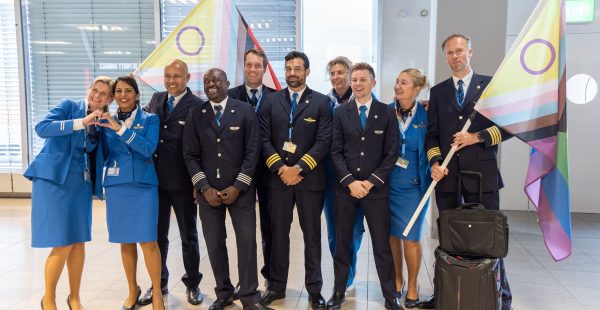 
KLM et Delta Air Lines ont été désignées compagnies aériennes partenaires officielles du WorldPride 2026, qui se tiendra à 
