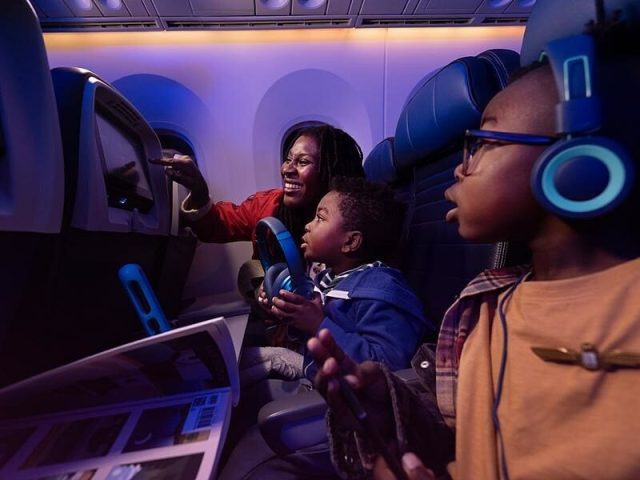 United Airlines permet aux membres de son programme de fidélité de partager leurs miles sur un compte commun. 4 Air Journal