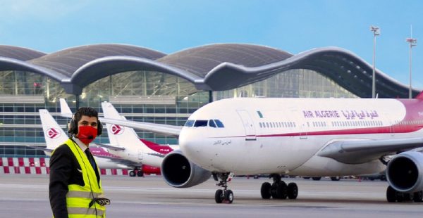 
Air Algérie a durci en ce début 2026 l’application de sa politique de bagages en cabine, en limitant strictement chaque passa