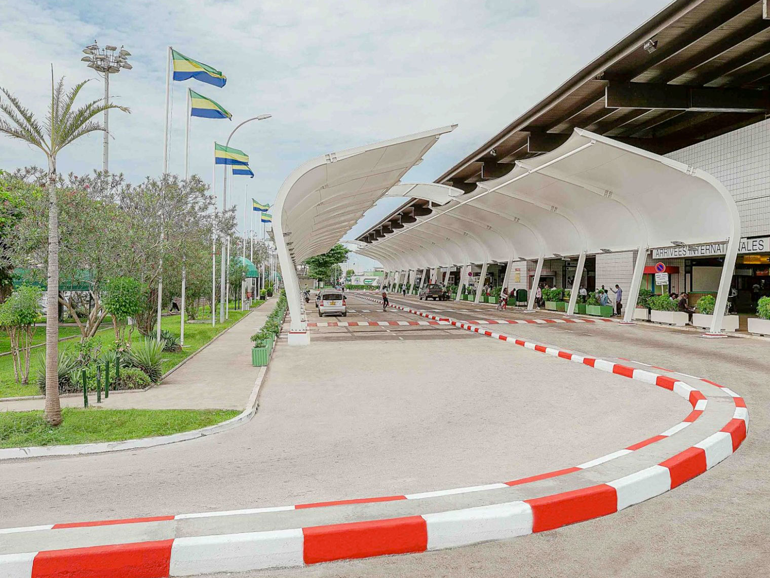 Gabon : fermeture des frontières terrestres, mais le flou demeure pour les frontières aériennes
