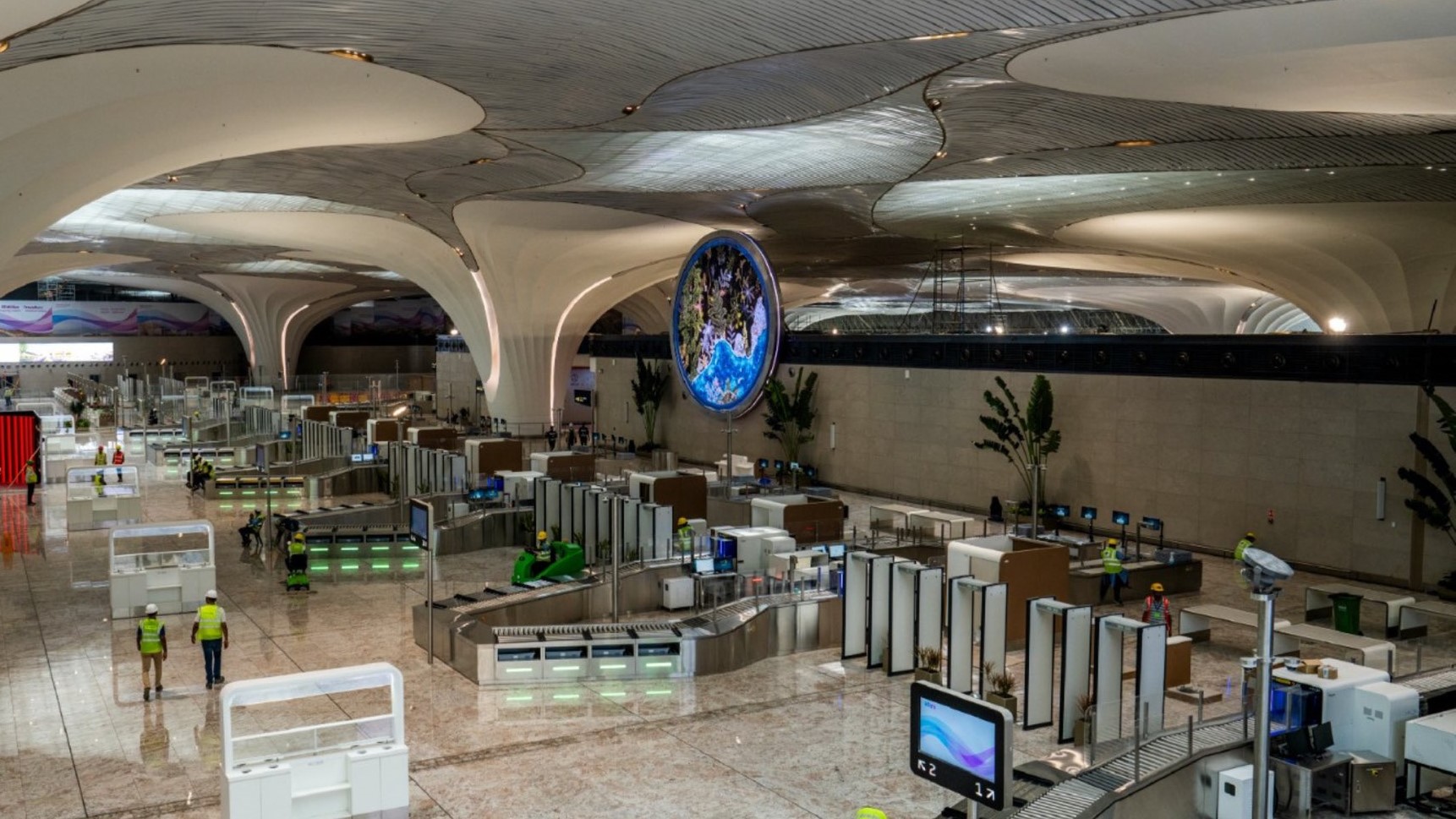 Inde : Adani investit 15 milliards de dollars dans ses aéroports et vise 200 millions de passagers d’ici 2030 1 Air Journal Inde : Adani investit 15 milliards de dollars dans ses aéroports et vise 200 millions de passagers d’ici 2030 1 Air Journal