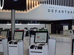 
Les aéroports de Manchester, Londres-Stansted et East Midlands ont été visés par une cyberattaque ayant entraîné le vol de 