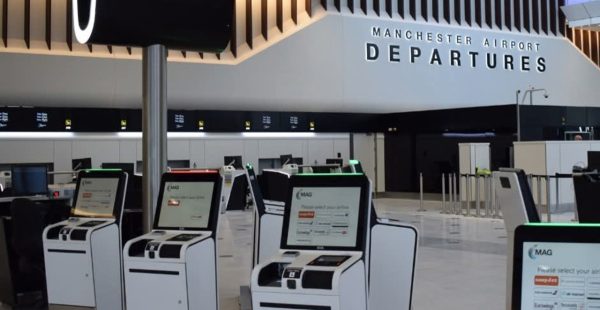 
Les aéroports de Manchester, Londres-Stansted et East Midlands ont été visés par une cyberattaque ayant entraîné le vol de 