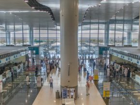 L’Arabie saoudite a prolongé, lundi 12 octobre, la suspension des opérations à l’aéroport international King Khalid de Riy