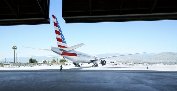 
Un passager clandestin a été retrouvé mort dimanche matin à l’aéroport international de Charlotte-Douglas (Caroline du Nor