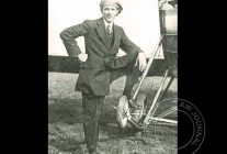 


Histoire de l’aviation – 12 juillet 1921. Le monde de l’aviation est en deuil après un crash survenu à l’aérodrome 