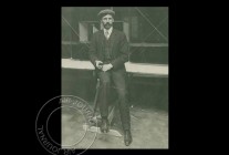 
Histoire de l’aviation – 23 août 1908. C’est en ce 23 août 1908 que le pionnier de nationalité franco-britannique Henri 