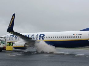 
Ryanair a transporté 22,2 millions de passagers en août, soit 6% de plus qu’un an auparavant, avec un coefficient de rempliss
