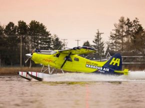 Harbour Air, la plus grande compagnie aérienne d hydravions d Amérique du Nord, a réalisé avec succès le vol inaugural du pre