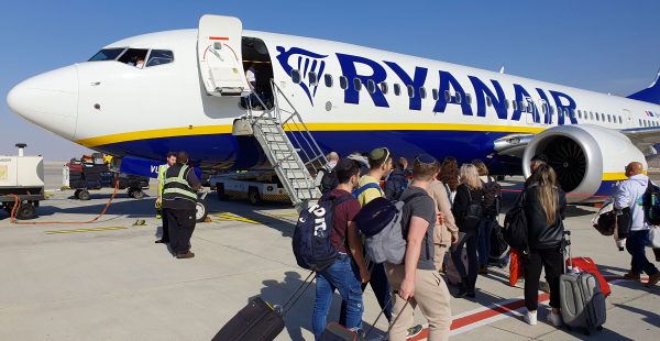 
La compagnie arienne low cost Ryanair et ses filiales ont accueilli le mois dernier 17,4 millions de passagers, un