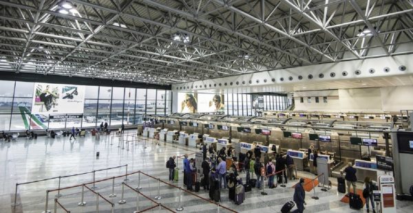 
L’aéroport Milan-Malpensa a officiellement été rebaptisé hier   Silvio Berlusconi ». La cérémonie met en œuvre une dé