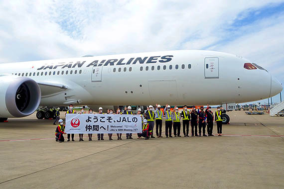 Japan Airlines intègre la low cost Spring, reçoit son 50eme Dreamliner 71 Air Journal