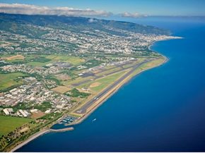 L’aéroport de Saint Denis-Roland Garros a accueilli 2.473.843 passagers l’année dernière, un résultat en progression de 7,