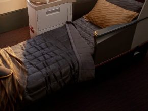 La compagnie Turkish Airlines propose à ses clients en classe Affaires
une nouvelle literie baptisée  Flow Sleeping Set  et cen