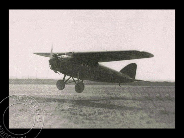 Le 4 juillet 1927 dans le ciel : Vol inaugural pour le Vega 1 dans le ciel des Etats-Unis