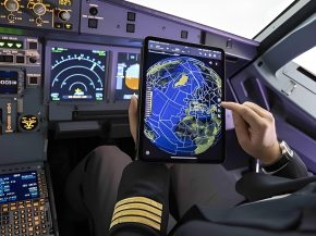 
Delta Air Lines a signé avec NAVBLUE, filiale d’Airbus dédiée aux solutions et services d opérations de vol pour les compag