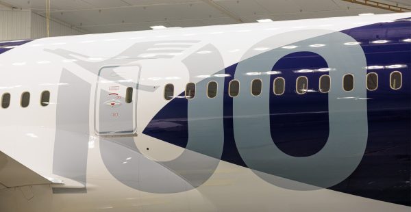 
Pour marquer son 100e anniversaire en 2026, la compagnie aérienne allemande Lufthansa dévoile une livrée exceptionnelle sur un