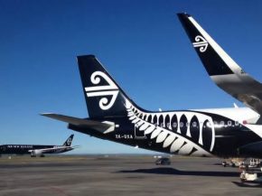 
Sous la pression d’un carburant devenu prohibitif, Air New Zealand taille dans son réseau domestique et revoit à la hausse se
