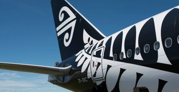 
Air New Zealand va entièrement moderniser la cabine de ses Boeing 777‑300ER à partir de 2027, avec de nouveaux sièges Busine