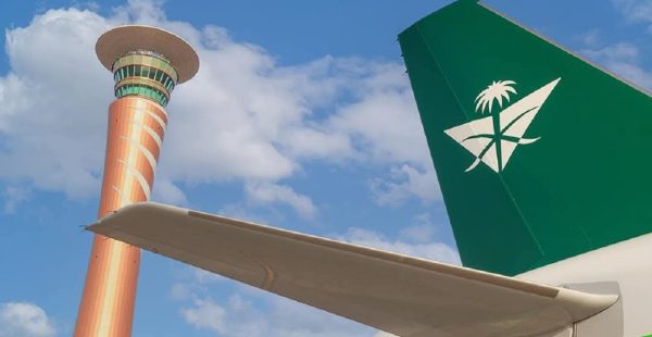 
Saudia a engagé des discussions préliminaires avec Airbus et Boeing en vue de commander au moins 150 avions, un projet présent