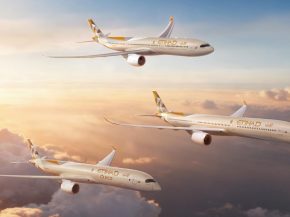 
Lors du Dubai Airshow 2025, Etihad Airways a annoncé une importante expansion de sa flotte de gros-porteurs Airbus. La