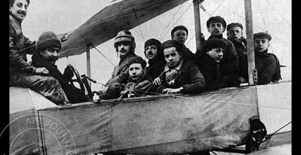 Histoire de l’aviation – 23 mars 1911. En ce jeudi 23 mars 1911, un nouveau record du monde est établi, à savoir celui du 