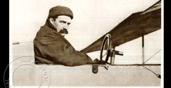 
Histoire de l’aviation – 6 mars 1911. Au grand dam du pilote de nationalité française Julien Mamet, les records de distan