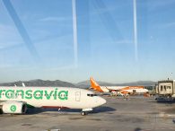 Il y a malheureusement beaucoup de désinformation diffusée en ligne sur les vaccinations et les voyages en avion, notamment en
Il y a malheureusement beaucoup de désinformation diffusée en ligne sur les vaccinations et les voyages en avion, notamment en