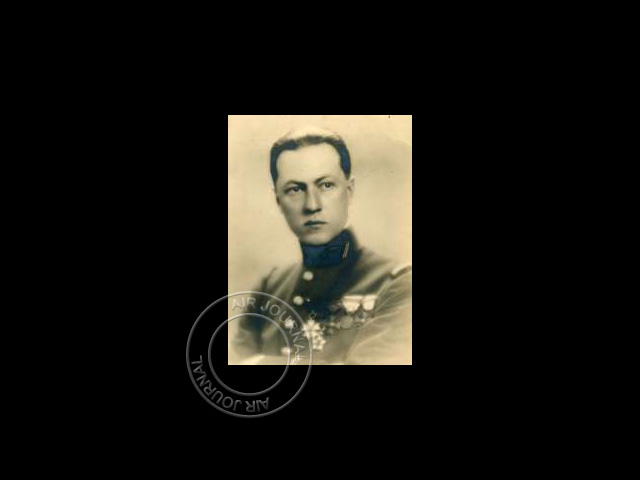 Le 12 août 1925 dans le ciel : Ludovic Arrachart arrive au Bourget, après un tour d’Europe￼