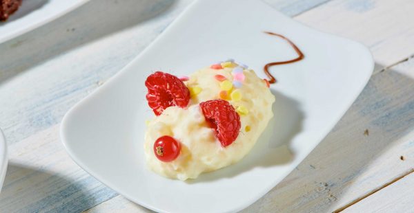 Souris de riz au lait, pattes de dragon et poulailler - tous ces plats aux noms imaginatifs sont proposés depuis le 1er juillet a