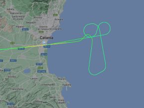 
Le 28 juillet, le pilote du vol Lufthansa Francfort-Catane n a pas reçu l autorisation d atterrir à l aéroport sicilien. En ca