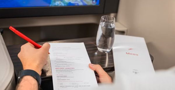 
Austrian Airlines renouvelle son offre culinaire à bord pour les passagers en classe Affaires sur les vols long-courriers, avec 