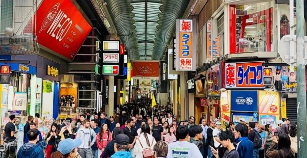 
Les tensions diplomatiques entre la Chine et le Japon se traduisent par une véritable onde de choc sur le tourisme nippon : moti