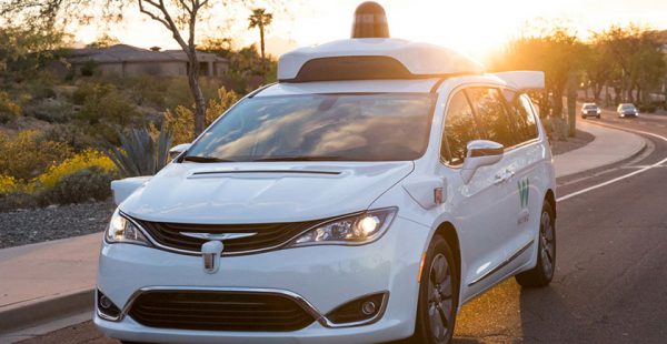 Le constructeur automobile Renault, en partenariat avec Google-Waymo, va développer un service de navette autonome entre l’aér