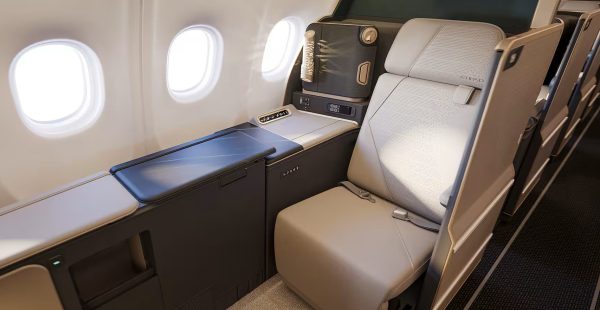 
À l’Arabian Travel Market (ATM) 2026 de Dubaï, Etihad Airways a présenté pour la première fois ses nouvelles cabines desti