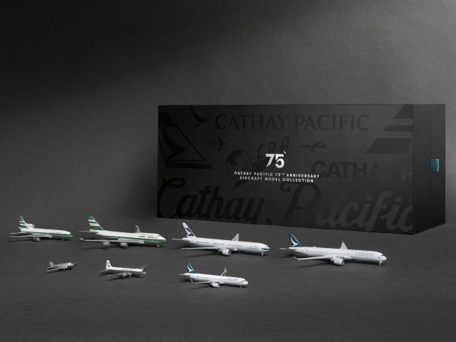 Shopping : Cathay Pacific met en vente des objets collectors en édition limitée pour ses 75 ans 2 Air Journal
