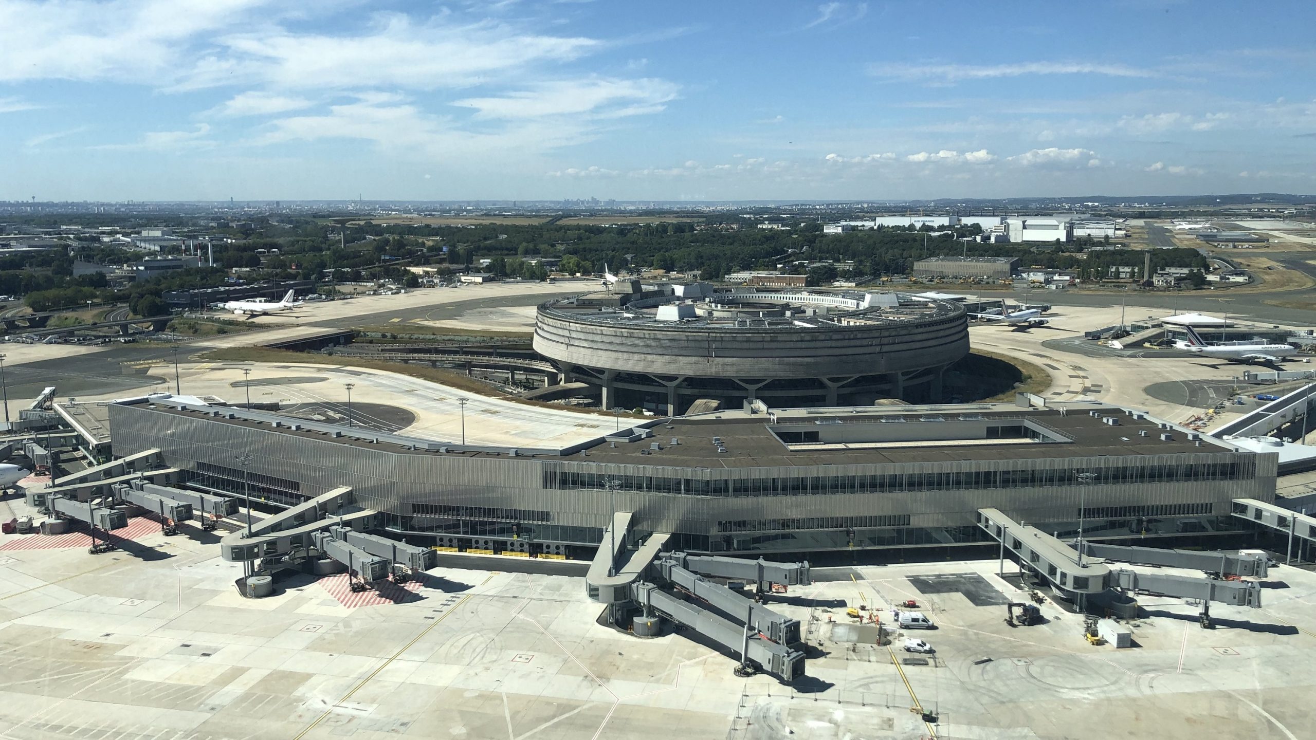 Redevances aéroportuaires : le SCARA conteste les hausses bien supérieures à l’inflation pour les lignes françaises et ultramarines 2 Air Journal Redevances aéroportuaires : le SCARA conteste les hausses bien supérieures à l’inflation pour les lignes françaises et ultramarines 2 Air Journal